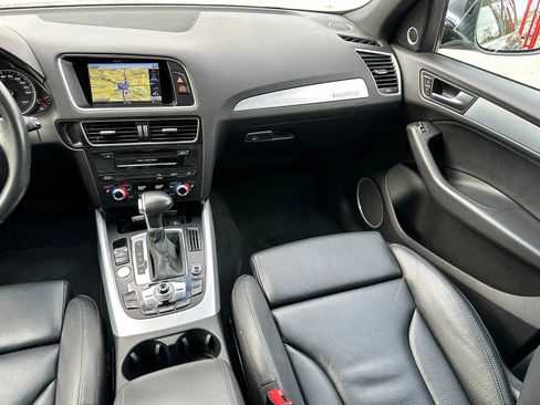 Used 2017 Audi Q5 2.0T Premium Plus w/ Technology Package AWD/4WD image 13