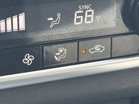 Used 2023 Nissan Rogue SV FWD image 28
