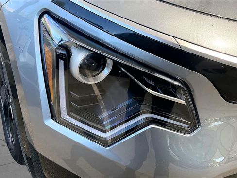 Used 2024 Kia Niro Wind FWD image 26