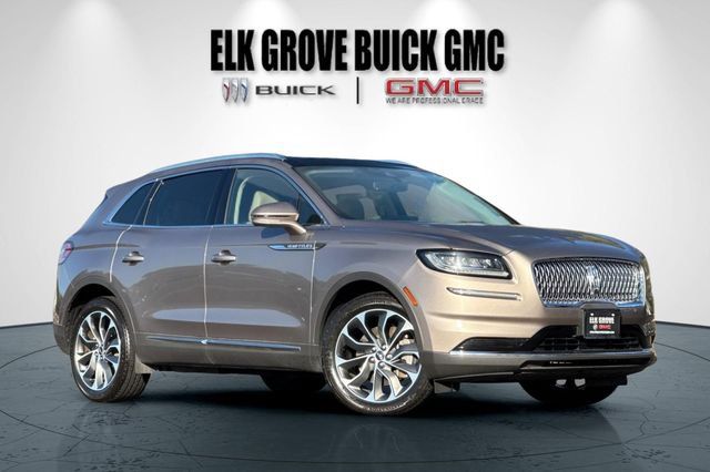 Used 2021 Lincoln Nautilus Reserve FWD image 2