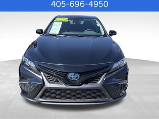Used 2022 Toyota Camry SE video 2