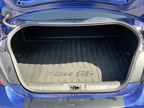 Used 2025 Toyota GR86 w/ ALL Weather Mat Package (TMS) RWD image 23