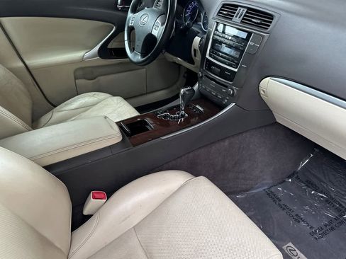 Used 2013 Lexus IS 250 w/ Premium Pkg Value Edition image 16