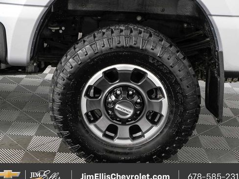 Used 2024 Ford F350 Platinum w/ Tremor Off-Road Package AWD/4WD image 36