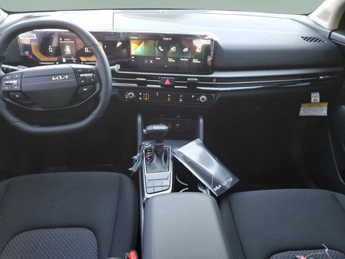 New 2026 Kia Sportage LX w/ LX Convenience Package AWD/4WD image 25