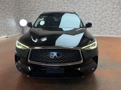 Used 2019 INFINITI QX50 Essential w/ Premium Heat Package AWD/4WD image 2