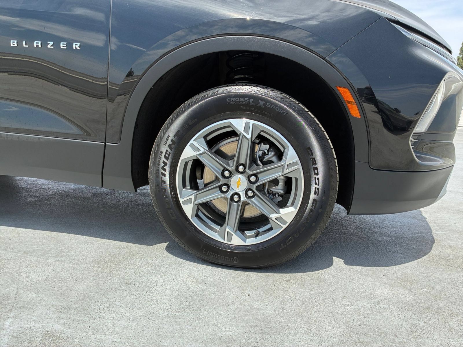 Used 2025 Chevrolet Blazer LT FWD image 30