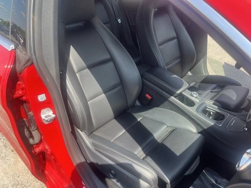 Used 2018 Mercedes-Benz CLA 250 image 34
