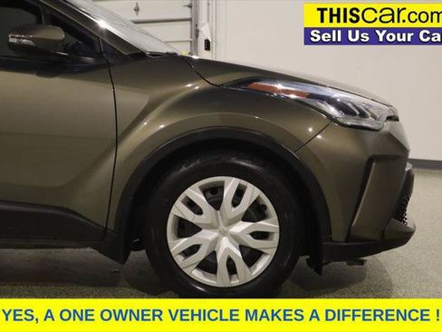 Used 2021 Toyota C-HR LE FWD image 11