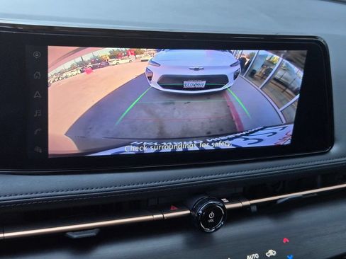 Used 2023 Nissan Ariya FWD image 18