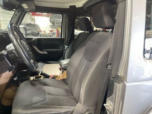 Used 2013 Jeep Wrangler Rubicon w/ PWR Convenience Group AWD/4WD image 11