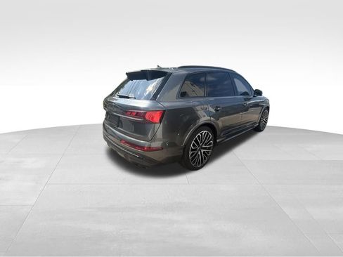 Used 2025 Audi SQ7 Prestige AWD/4WD image 6