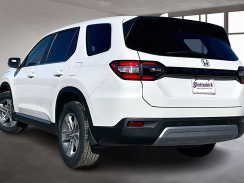 New 2025 Honda Pilot EX-L image 3