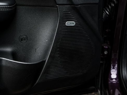 Used 2022 Dodge Challenger R/T Scat Pack RWD image 24