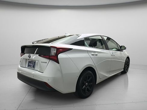 Used 2021 Toyota Prius LE w/ Carpet Mat Package (TMS) AWD/4WD image 6