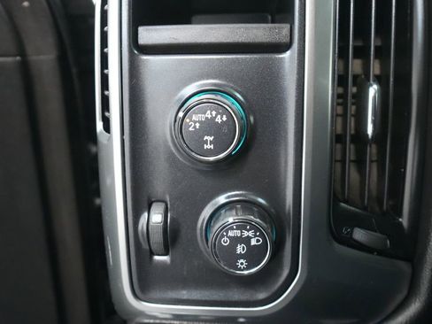 Used 2017 Chevrolet Silverado 1500 LT w/ All Star Edition image 35