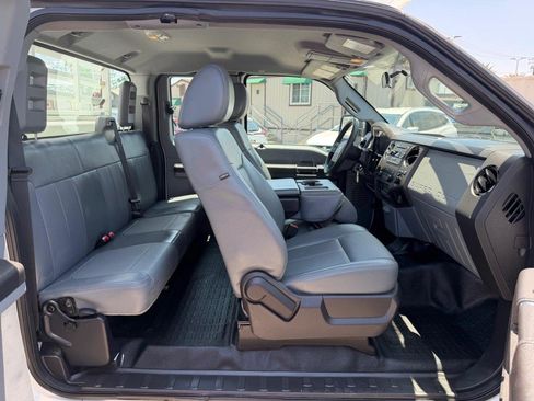 Used 2015 Ford F250 XL w/ Power Equipment Group RWD image 30