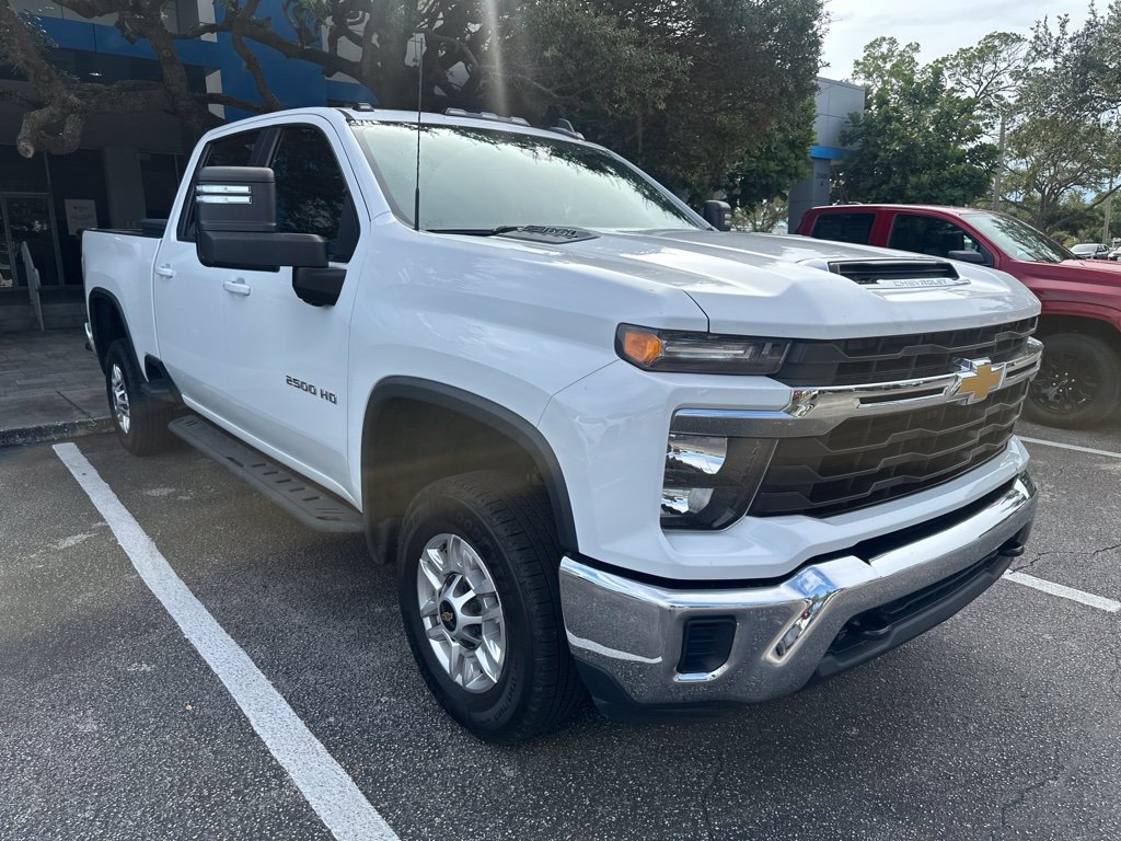 Used 2024 Chevrolet Silverado 2500 LT RWD image 6
