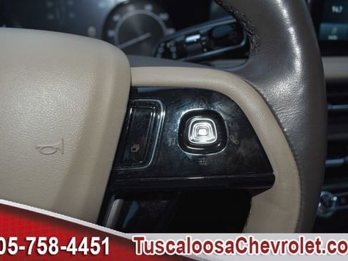 Used 2021 Lincoln Corsair FWD w/ Premium Package image 30