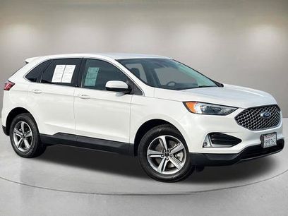 Used 2024 Ford Edge SEL w/ Convenience Package