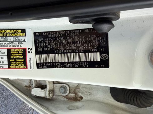 Used 2024 Toyota Camry SE image 20