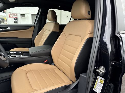 New 2026 Volkswagen Atlas Cross Sport SEL R-Line AWD/4WD image 15
