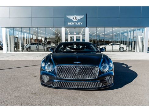 Used 2022 Bentley Continental GT V8 image 24