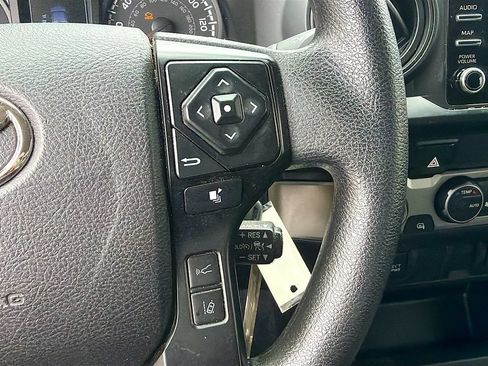 Used 2021 Toyota Tacoma SR AWD/4WD image 32