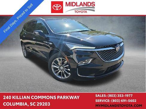 Used 2024 Buick Enclave Avenir w/ Avenir Technology Package FWD image 1