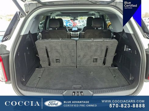 Certified 2022 Ford Explorer XLT w/ Equipment Group 202A image 30