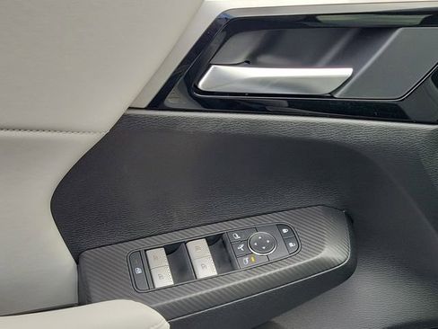 New 2026 Mitsubishi Outlander SE image 23