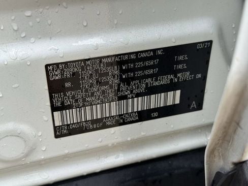 Used 2021 Toyota RAV4 LE AWD/4WD image 32