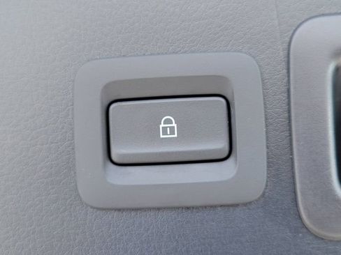 Used 2025 MAZDA CX-30 AWD 2.5 S w/ Preferred Package image 8