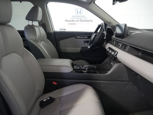 Used 2023 Honda Pilot EX-L image 6