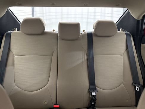 Used 2017 Hyundai Accent SE FWD image 40