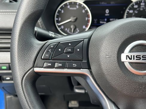 Used 2023 Nissan Sentra SV image 14