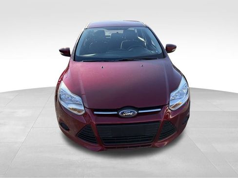 Used 2013 Ford Focus SE w/ SE Winter Pkg image 5