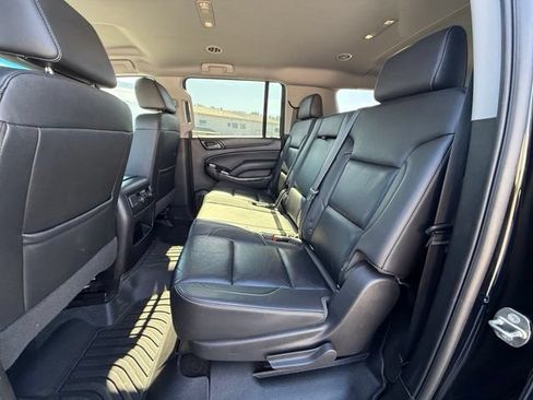Used 2018 Chevrolet Suburban LT AWD/4WD image 12