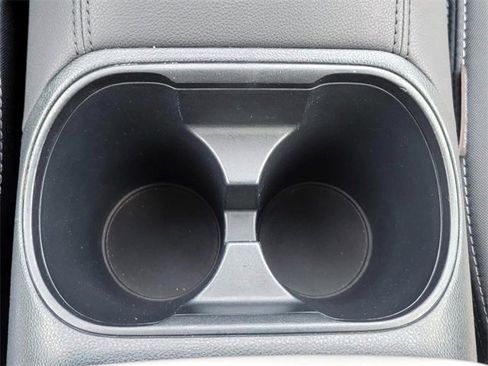 Used 2022 Subaru Outback Premium image 27