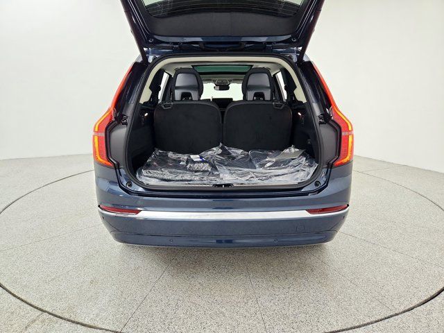 New 2026 Volvo XC90 B6 Plus w/ Protection Package AWD/4WD image 15