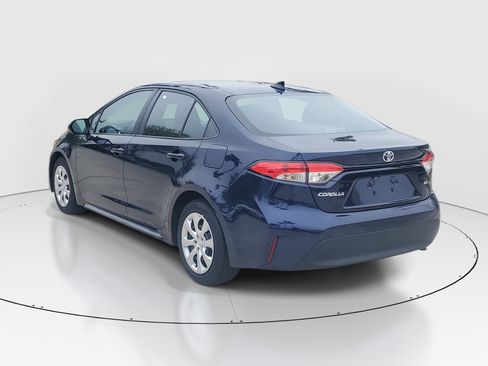 Used 2024 Toyota Corolla LE image 5