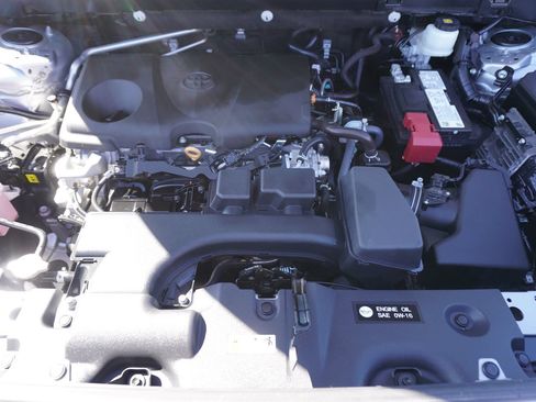 Certified 2023 Toyota RAV4 LE FWD image 22
