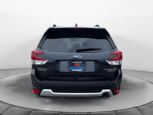 Used 2019 Subaru Forester Touring image 4