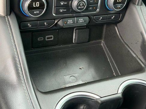 Used 2024 Chevrolet Tahoe LT w/ Luxury Package image 30