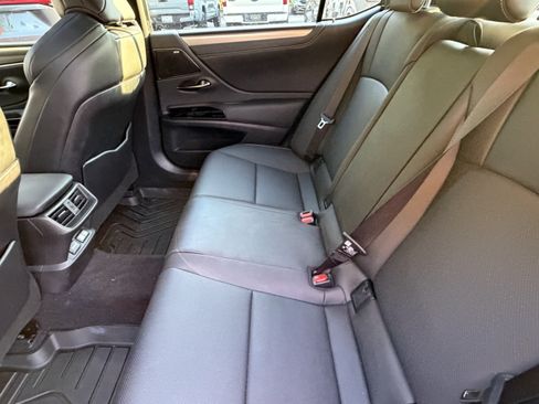 Used 2024 Lexus ES 350 F Sport w/ Accessory Package (Z2) FWD image 32