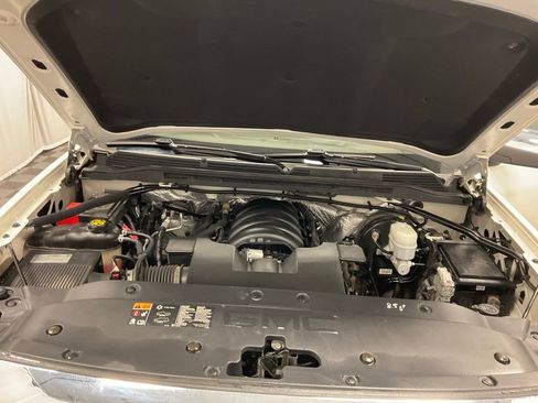 Used 2015 GMC Sierra 1500 SLT w/ SLT Crew Cab Value Package image 43