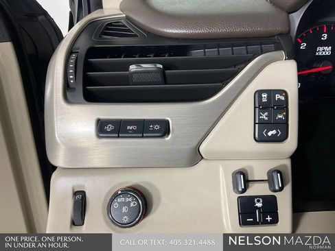 Used 2016 GMC Yukon Denali w/ Open Road Package RWD image 48