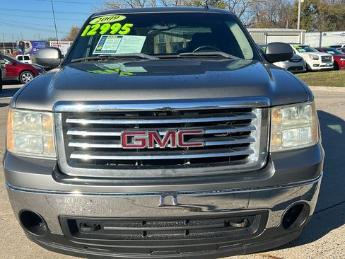 Used 2009 GMC Sierra 1500 SLE w/ All-Terrain Package image 3