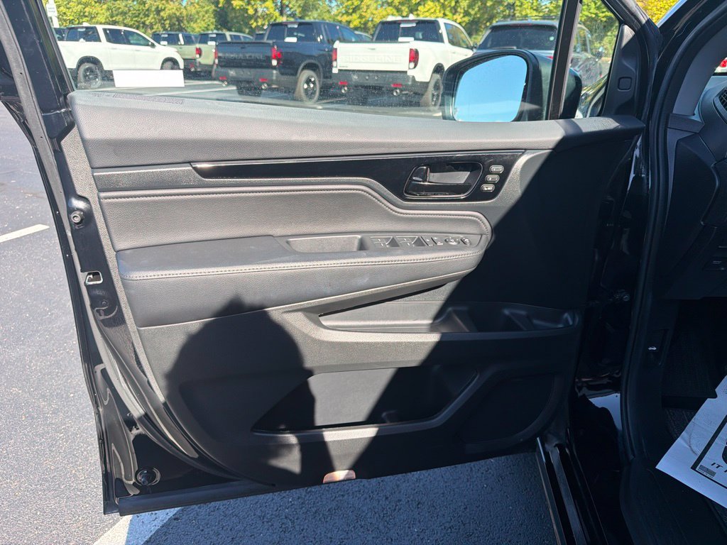 Certified 2024 Honda Odyssey Touring image 18