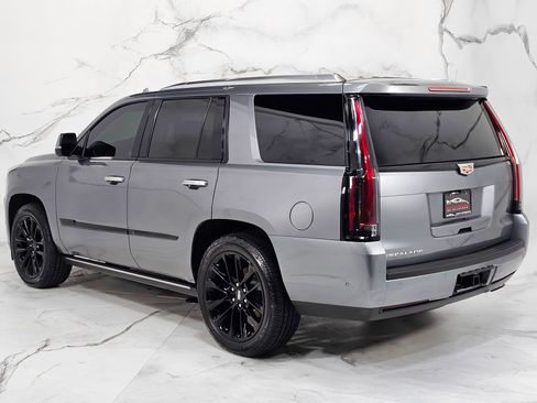 Used 2019 Cadillac Escalade Premium Luxury w/ Escalade Sport Edition AWD/4WD image 12